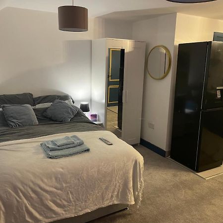 Lovely Studio Apartment Located In Birmingham Kültér fotó